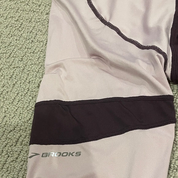 Brooks Women's Pink & Purple Athletic Long Sleeve Top - Picture 6 of 6